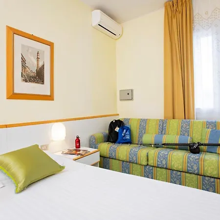 公寓式酒店 Cav阿普洛朵酒店 3*