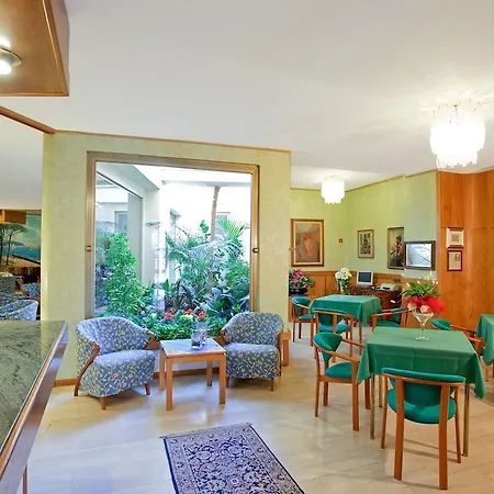 Cav阿普洛朵酒店 公寓式酒店